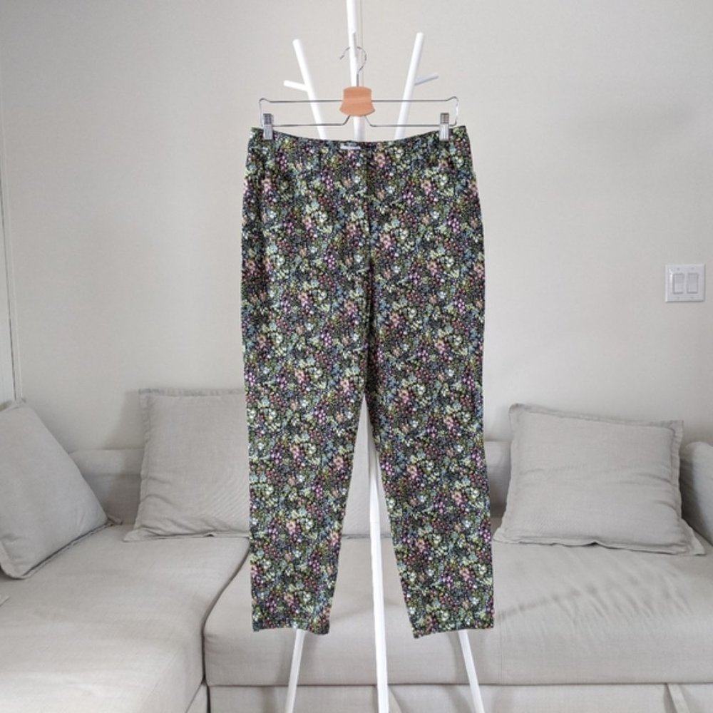 J.Jill super cute soft floral print chino pants